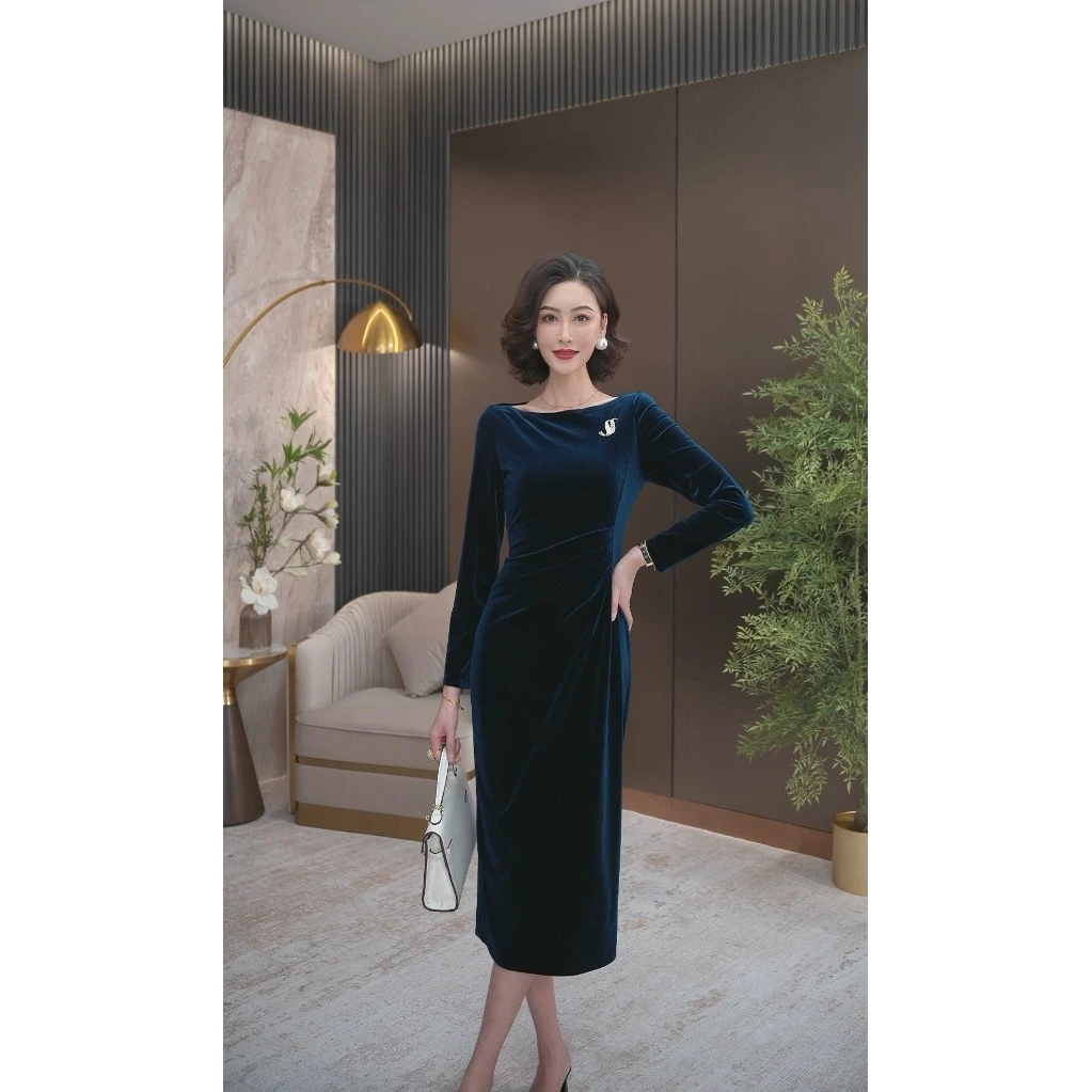 2025新款丝绒连衣裙高级感过膝长裙秋季直筒修身显瘦裙WF3095