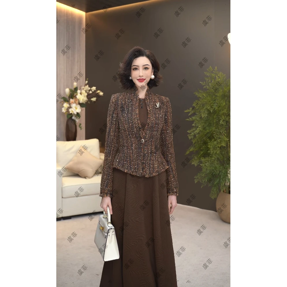 2025新金线交织手工串片粗花编织毛呢雅丹系小香风外套WF2072