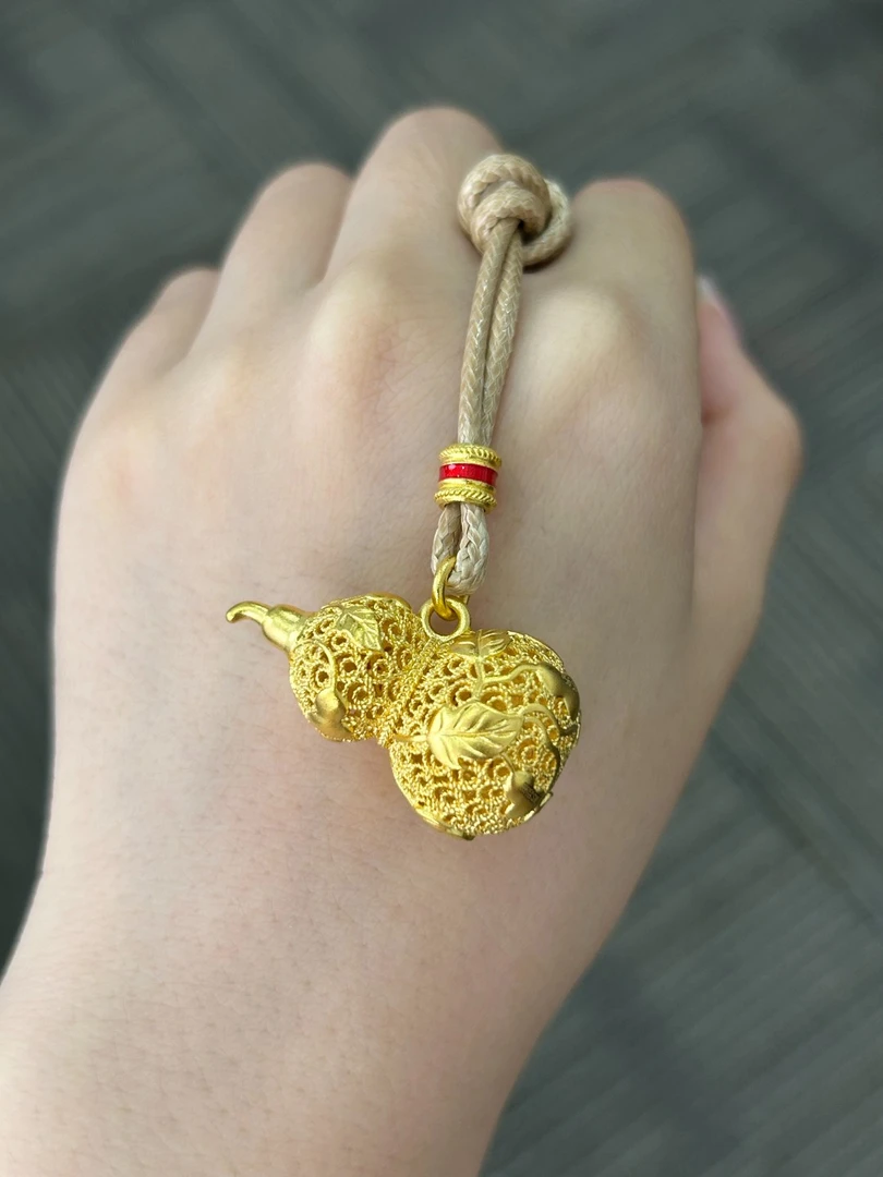 足金999 花丝爬藤葫芦吊坠15.95