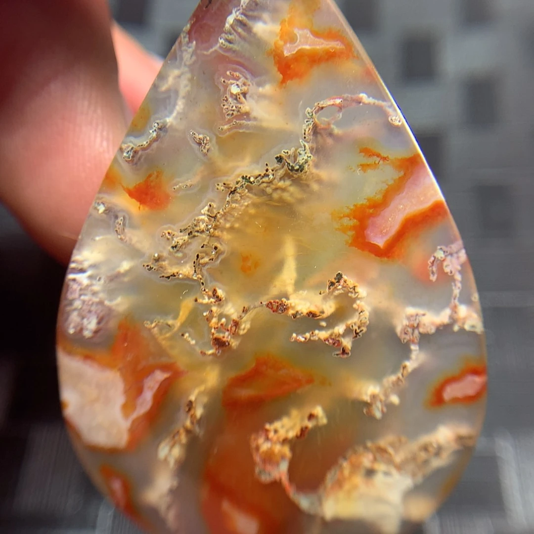 【闪购商品】玛瑙/玉髓颈饰未镶嵌小*鳅