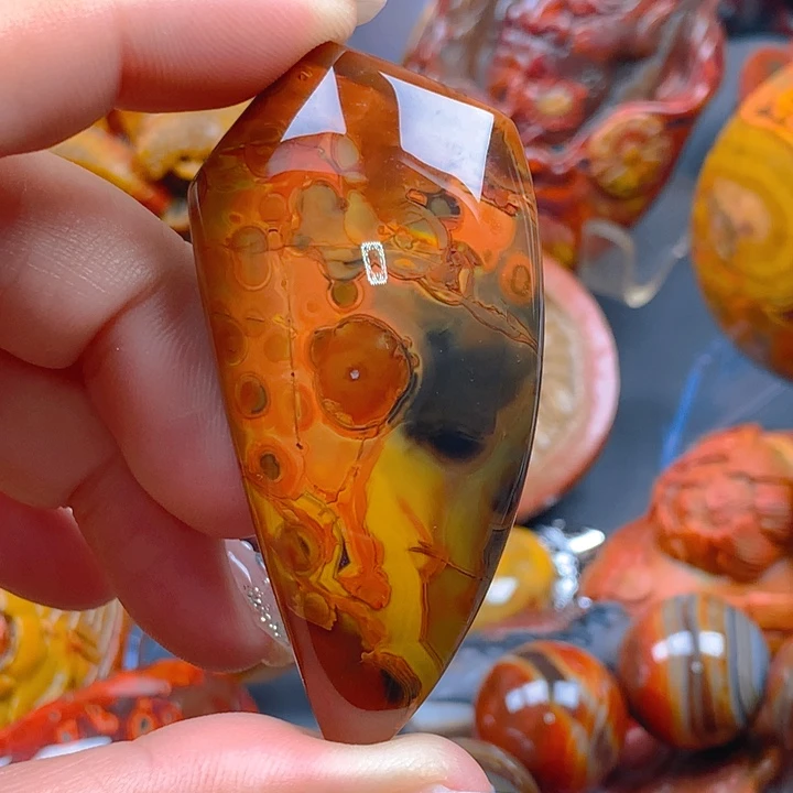 玛瑙/玉髓颈饰未镶嵌