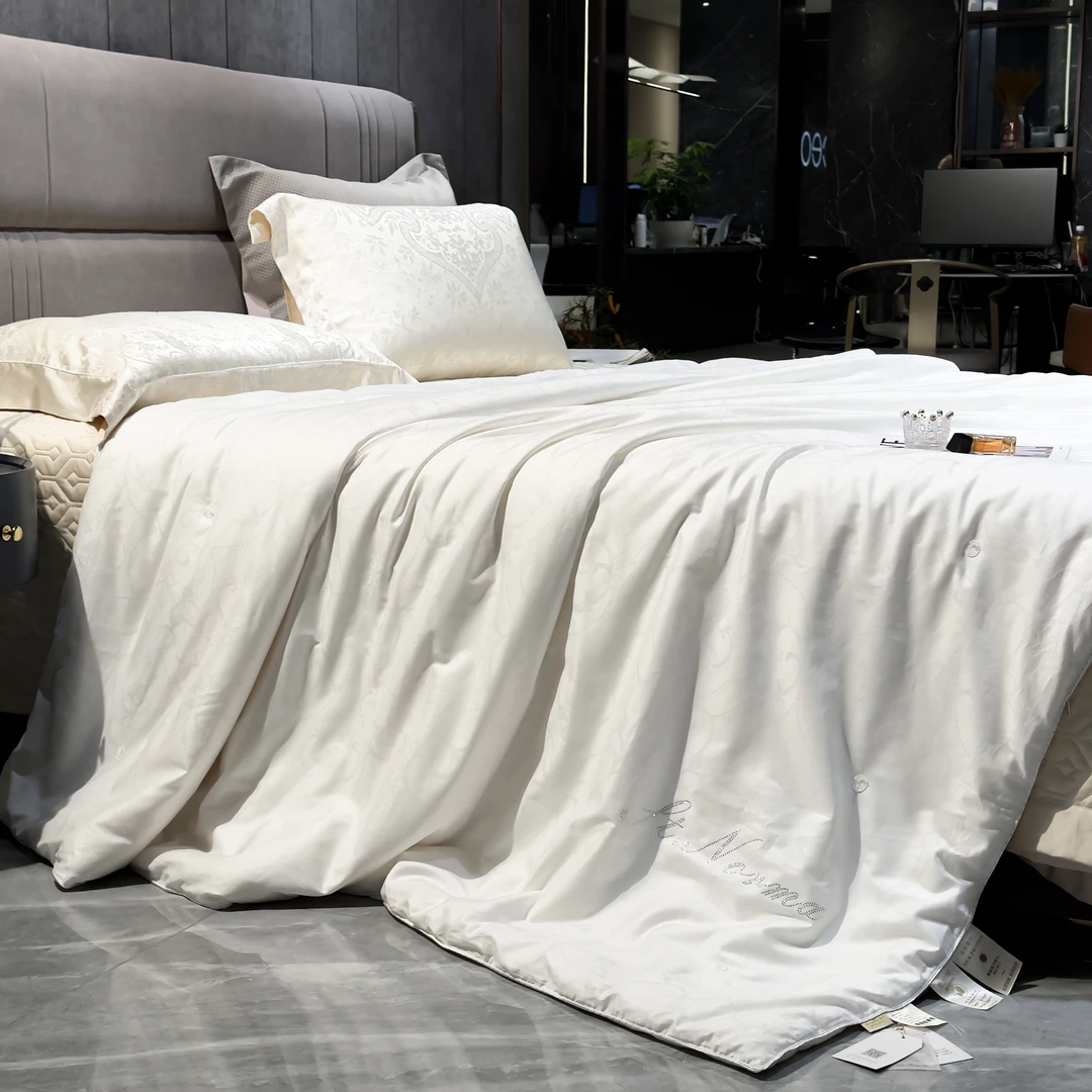 【CEO】 正品100%高档蚕丝填充全棉面料手工烫钻工艺春秋被