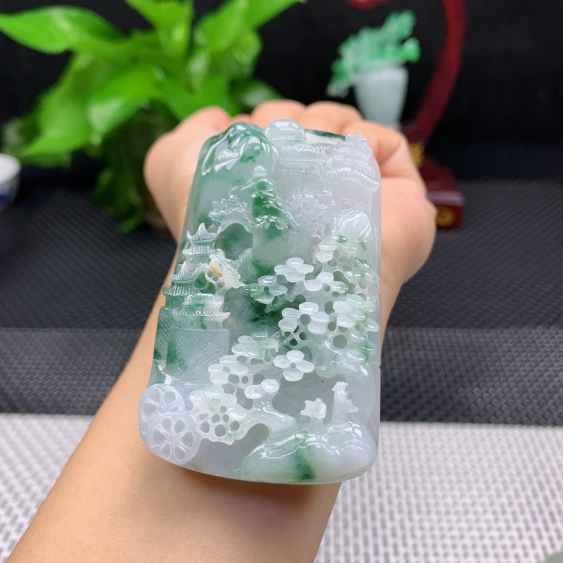 天然翡翠A货，满色水润满绿山水牌缅甸