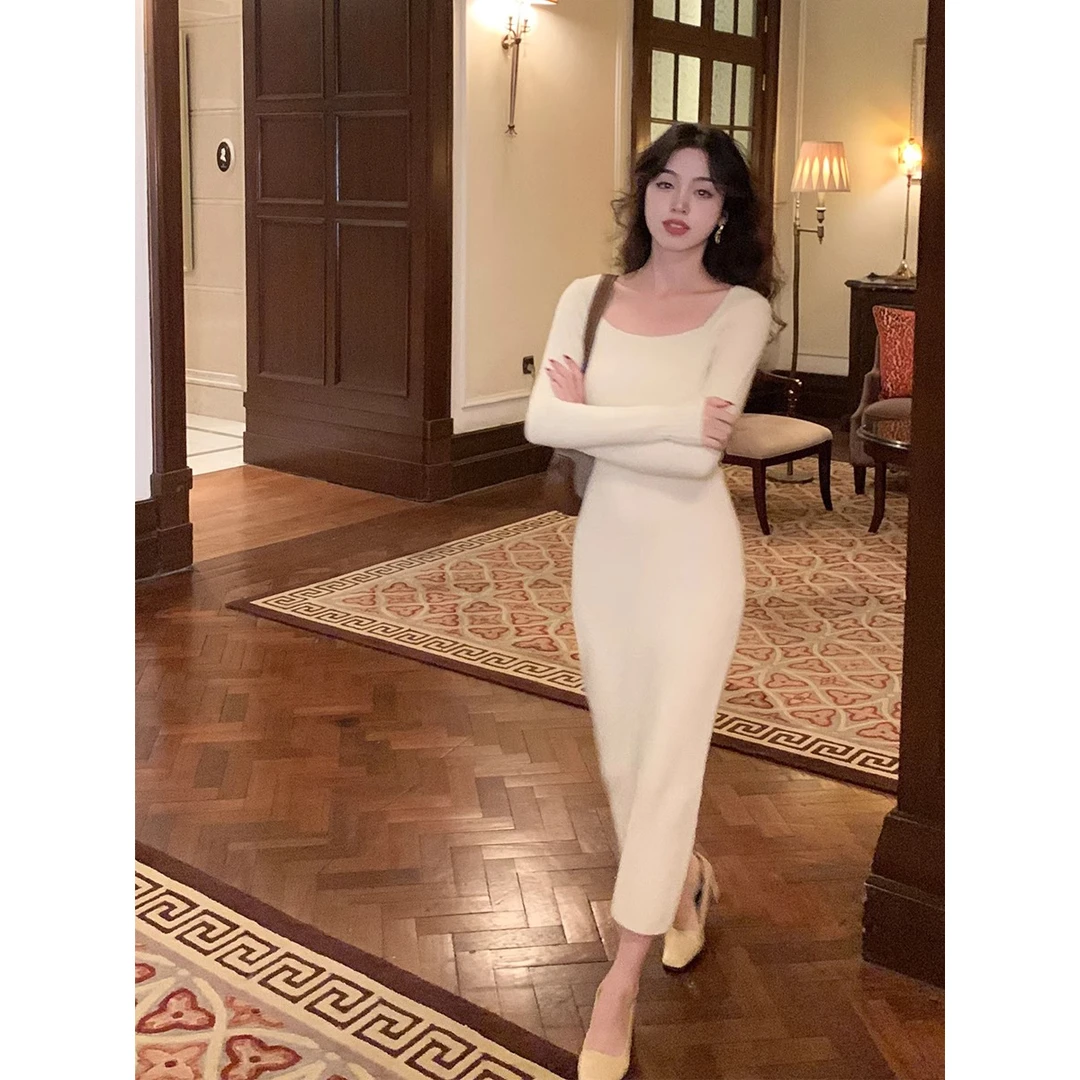 MANXIN 温柔方领收腰针织连衣裙女秋冬复古风修身显瘦长裙