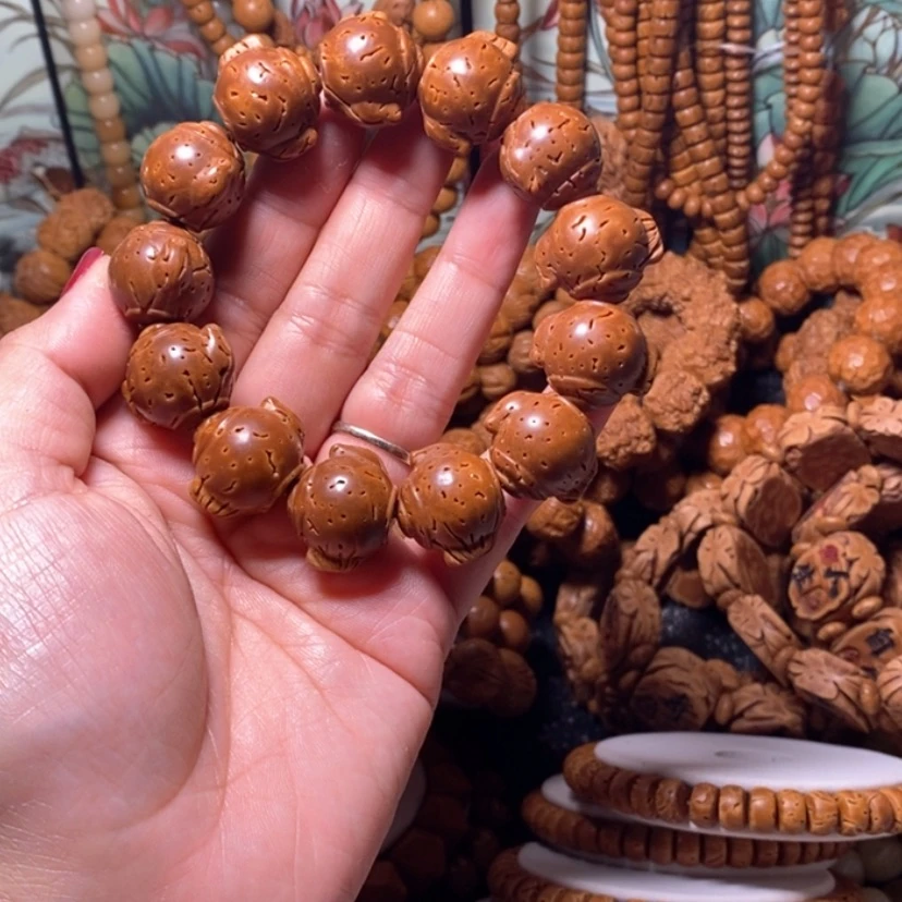 【闪购商品】桃核吊坠