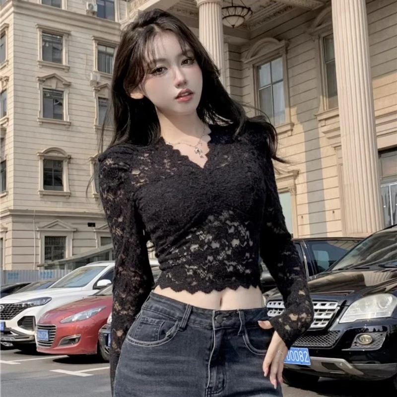 v领镂空修身显瘦蕾丝衫2023秋季新款法式打底衫长袖上衣内搭小众