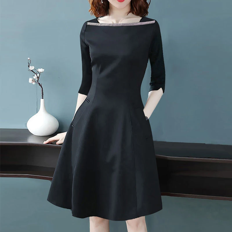 赫本风小黑裙女士连衣裙2025新款中长款韩显瘦遮肚子黑色