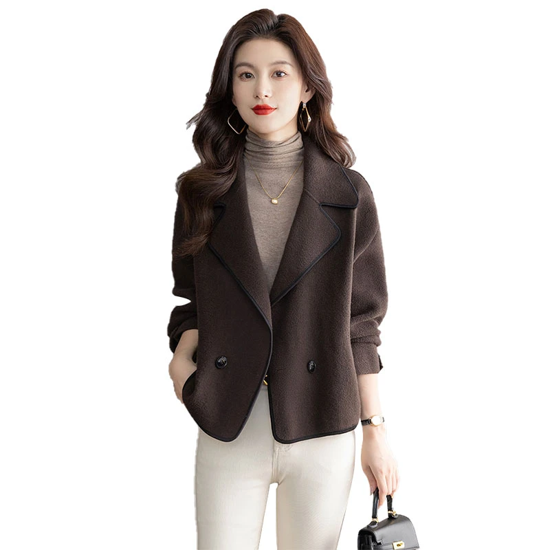 【清】丝柏舍2024冬装新款女装气质短款上衣翻领长袖外套S43T6137A