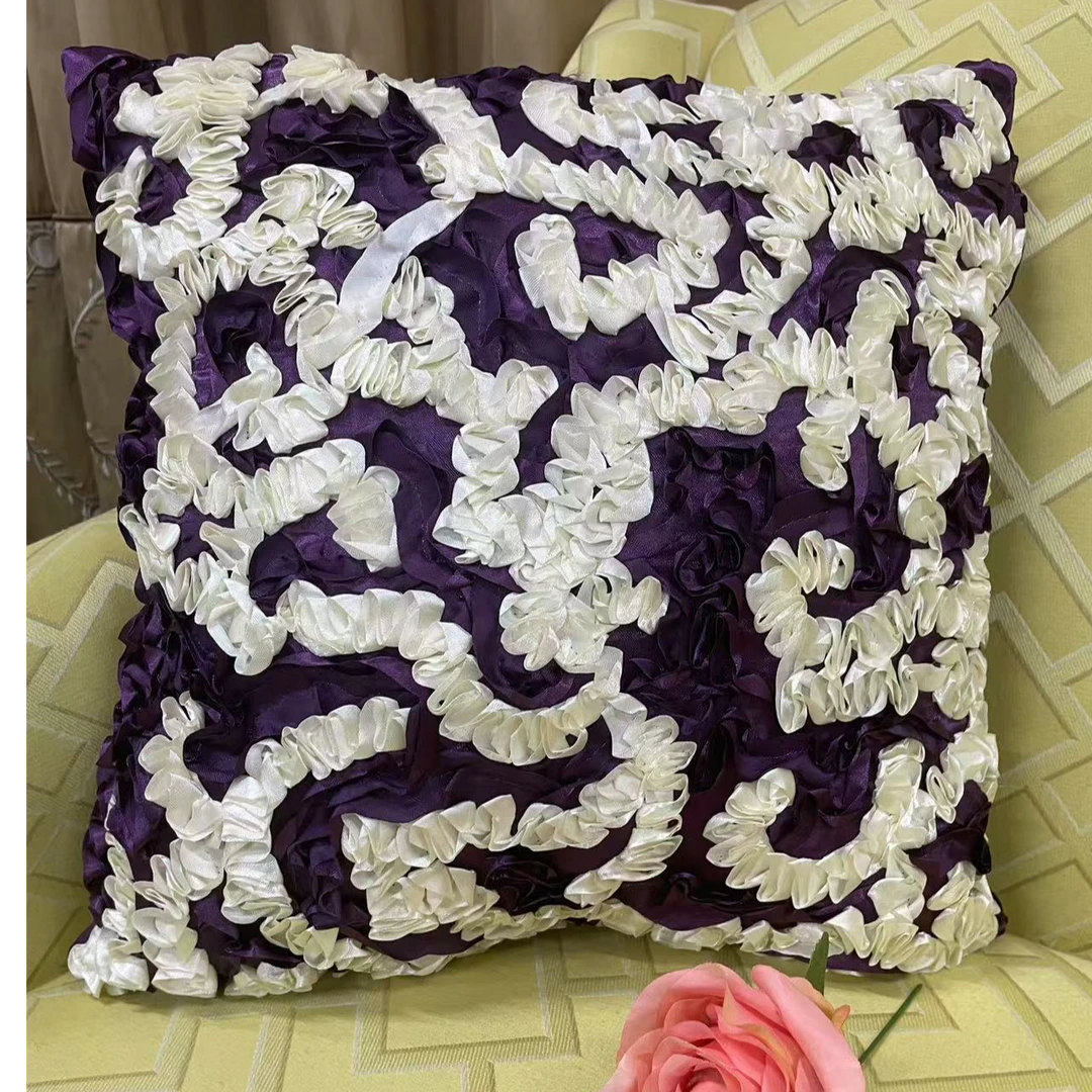 紫色白花盘带抱枕（不含芯）40*40