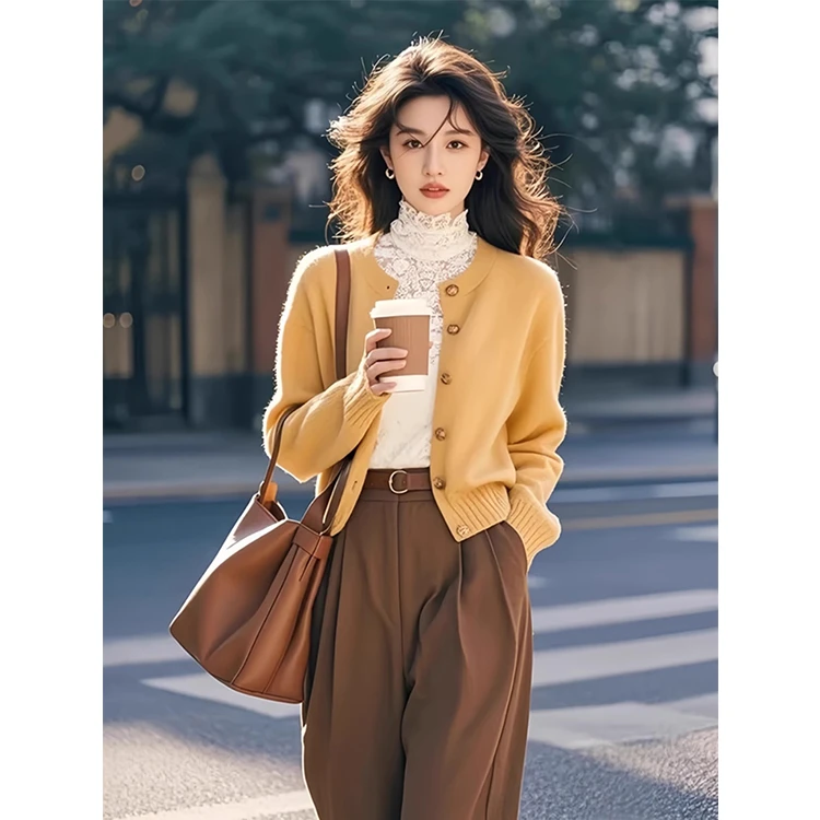 韩系氛围感秋冬季2024新款针织开衫毛衣外套卡其色阔腿裤两件套女