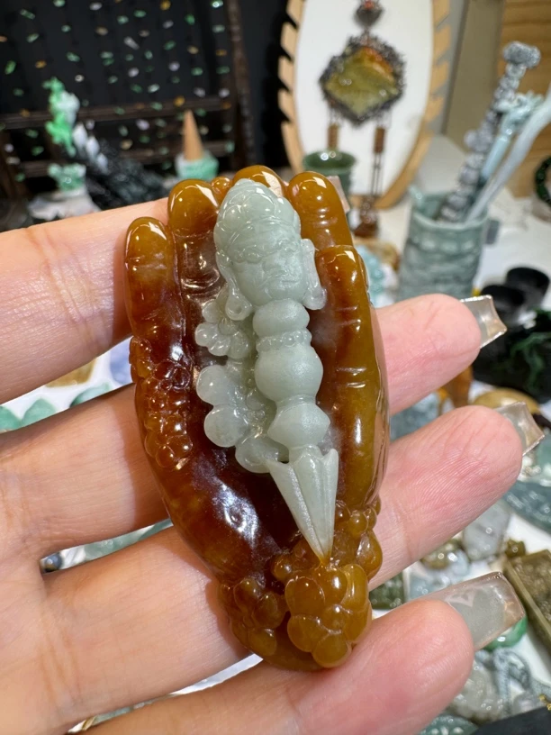 佛手俏色降魔杵吊坠