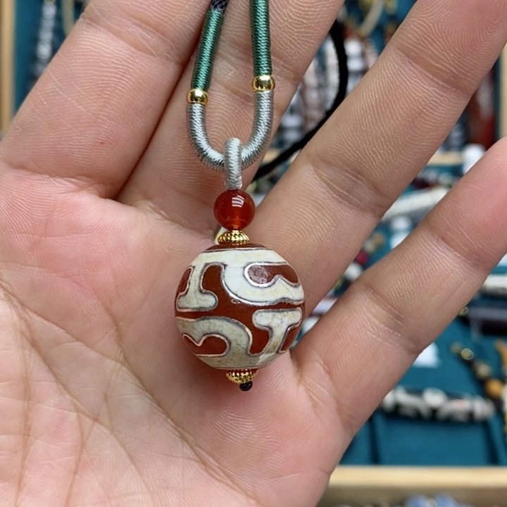 玛瑙/玉髓颈饰合金