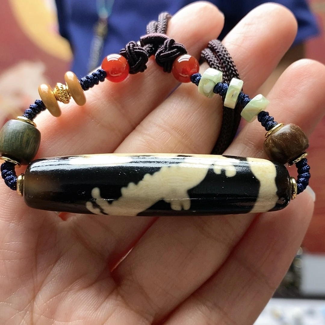 玛瑙/玉髓颈饰合金