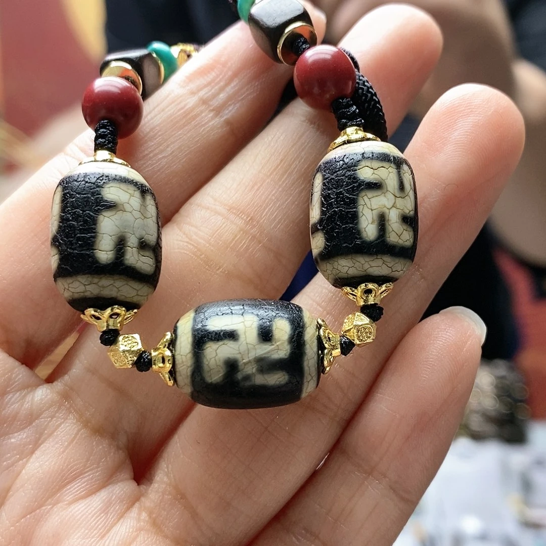 玛瑙/玉髓颈饰合金