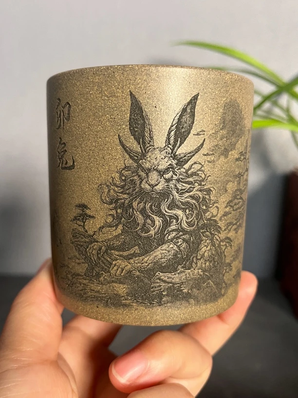 原矿紫砂主人杯宜兴刻绘生肖兔子品茗杯青段泥