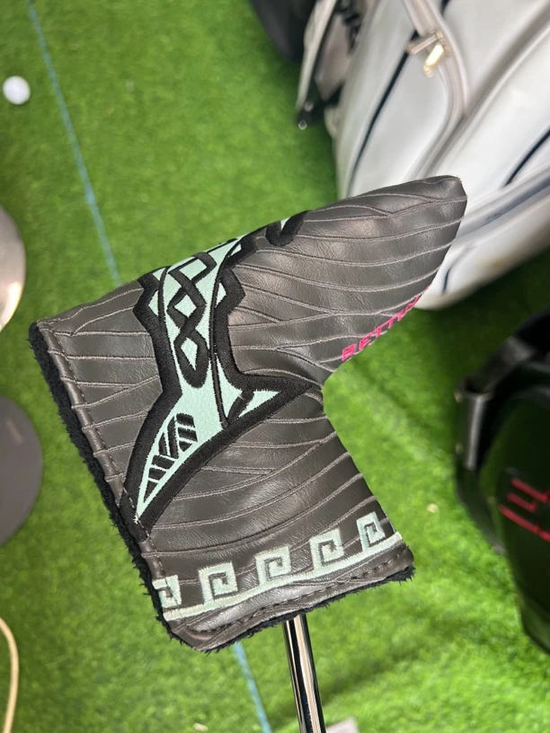 贝特纳蒂推杆！全新bettinardi全球限量250支！BB1