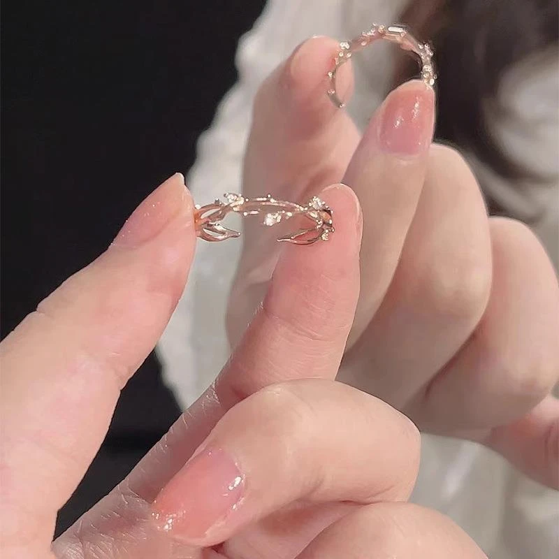 铜合金戒指 荆棘藤条指环时尚气质冷淡风轻奢精致小众可调节戒指