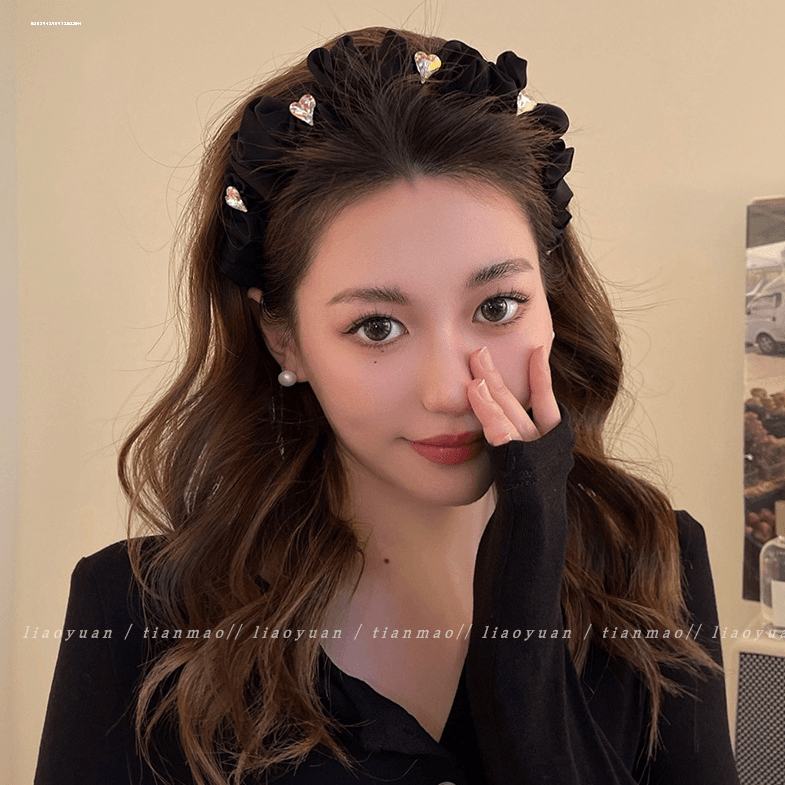 爱心发箍少女质感精致2024压发显白甜妹设计百搭小众新款时尚