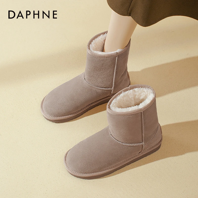 达芙妮中筒雪地靴女款2025冬季加绒加厚东北棉鞋户外防滑保暖短靴