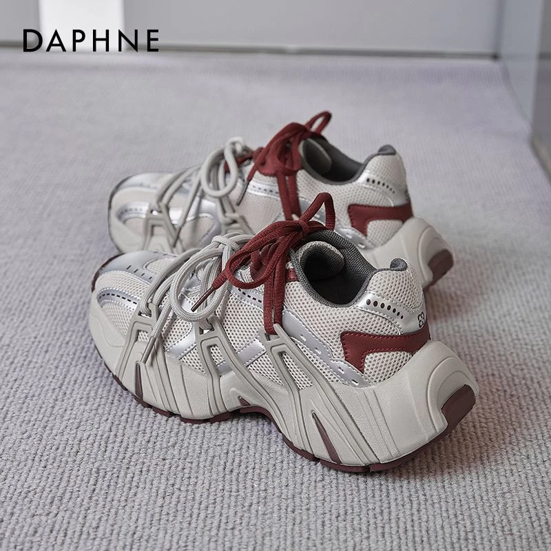 达芙妮银红色老爹鞋女2025新款春季设计感小众厚底防滑重工运动鞋