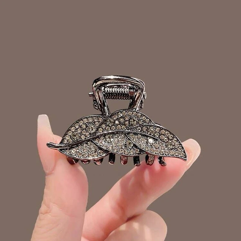 黑色高端树叶中号发夹2025新头饰抓夹女刘海侧边夹镶钻半扎鲨鱼夹