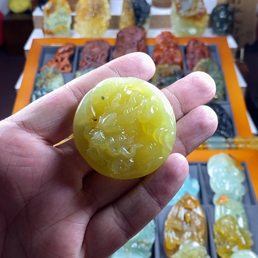 【闪购商品】蛇纹石玉颈饰未镶嵌