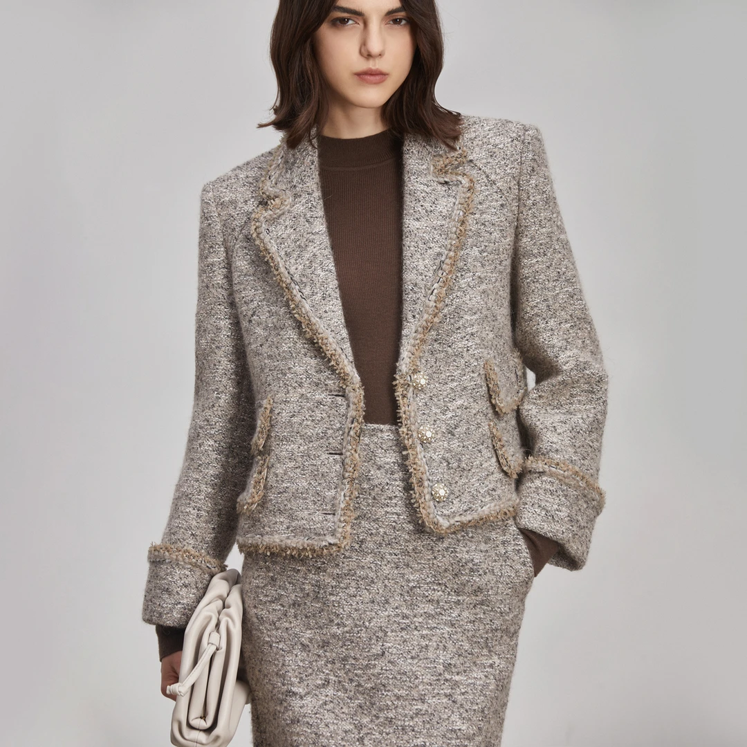 LYNEE 气质优雅小香风平驳领外套 LGD2DAW180