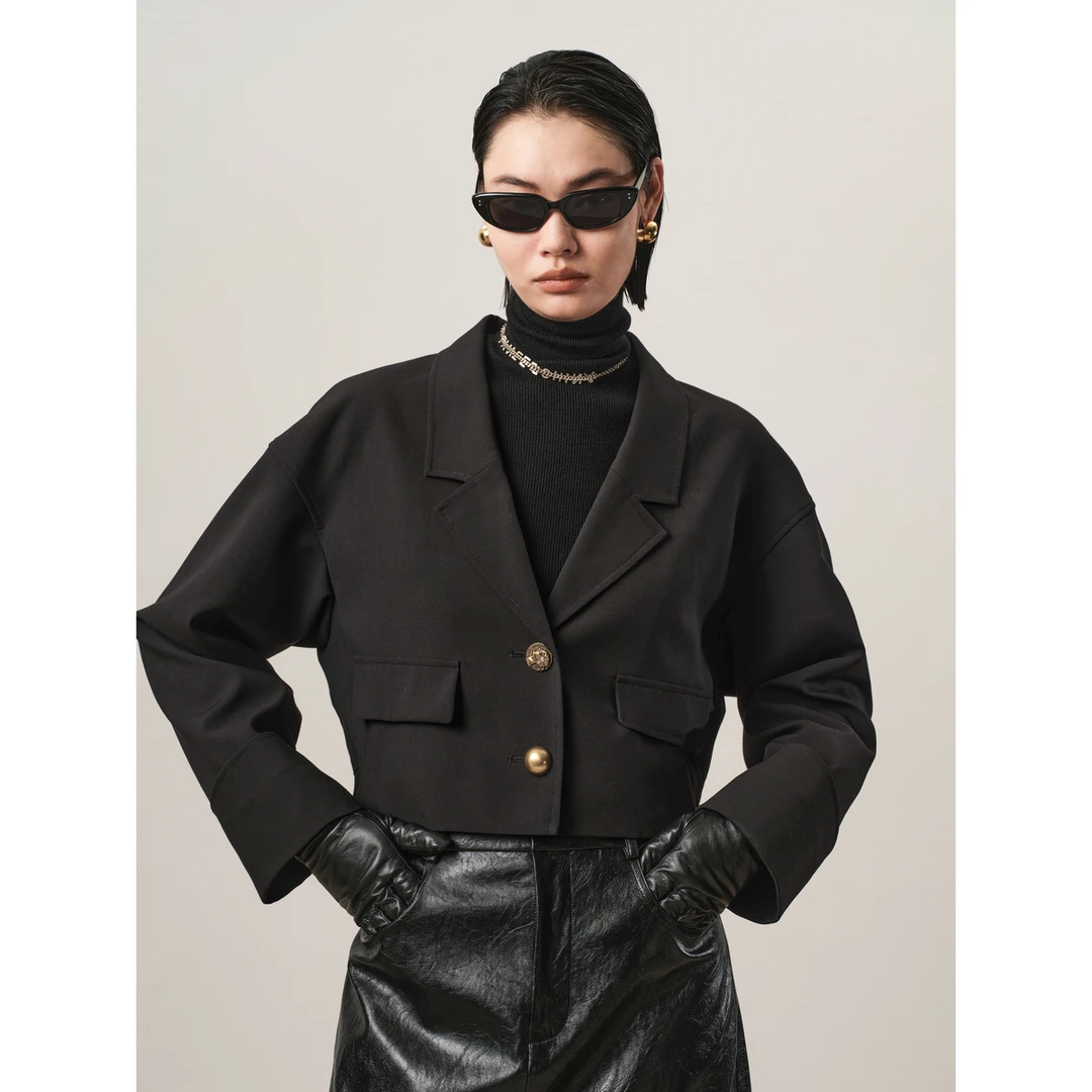 复古摩登感平驳领倒T型初秋短款外套女 LGD2EAW029