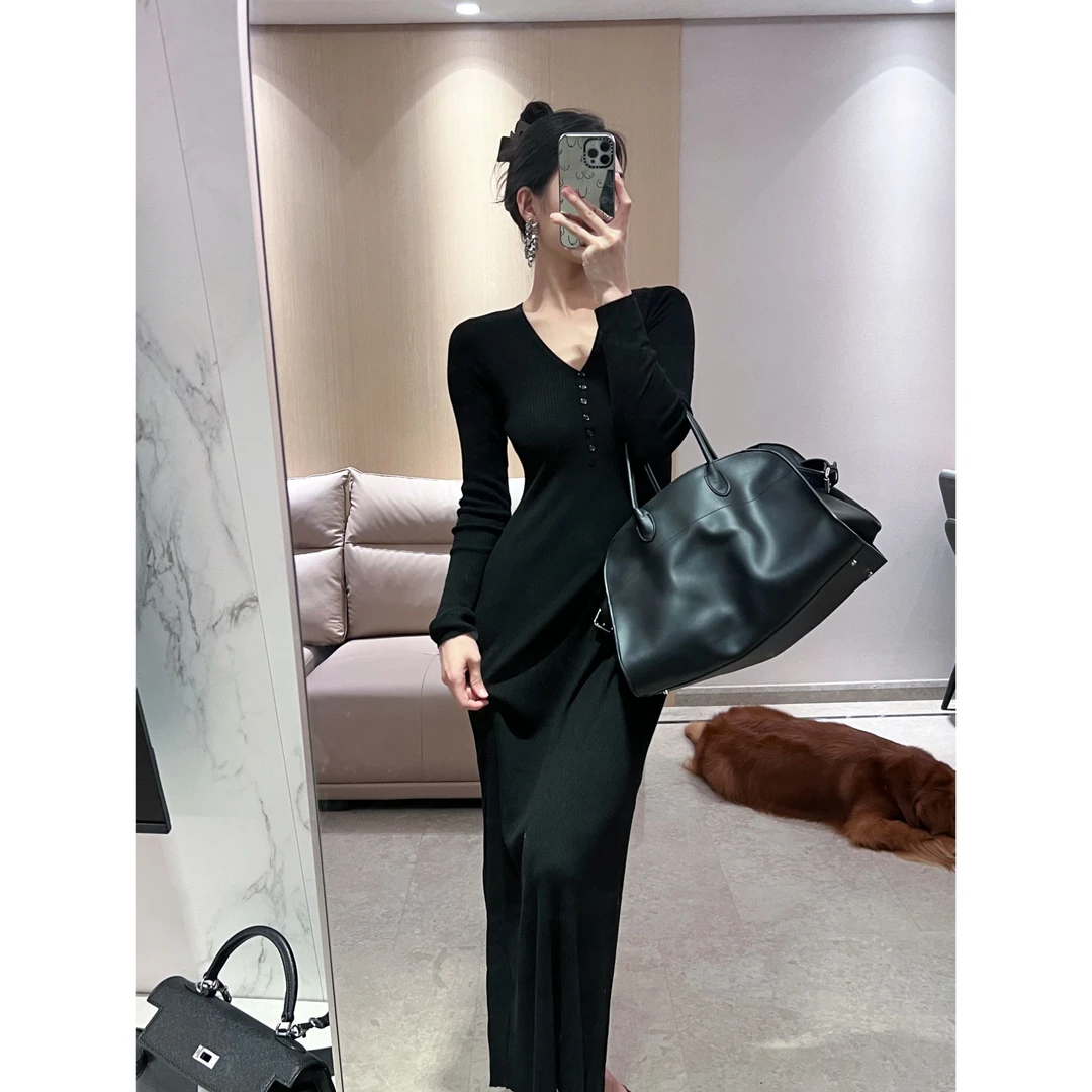 【清仓活动款】【知江晚】秋冬极简V领针织修身开扣连衣裙长裙