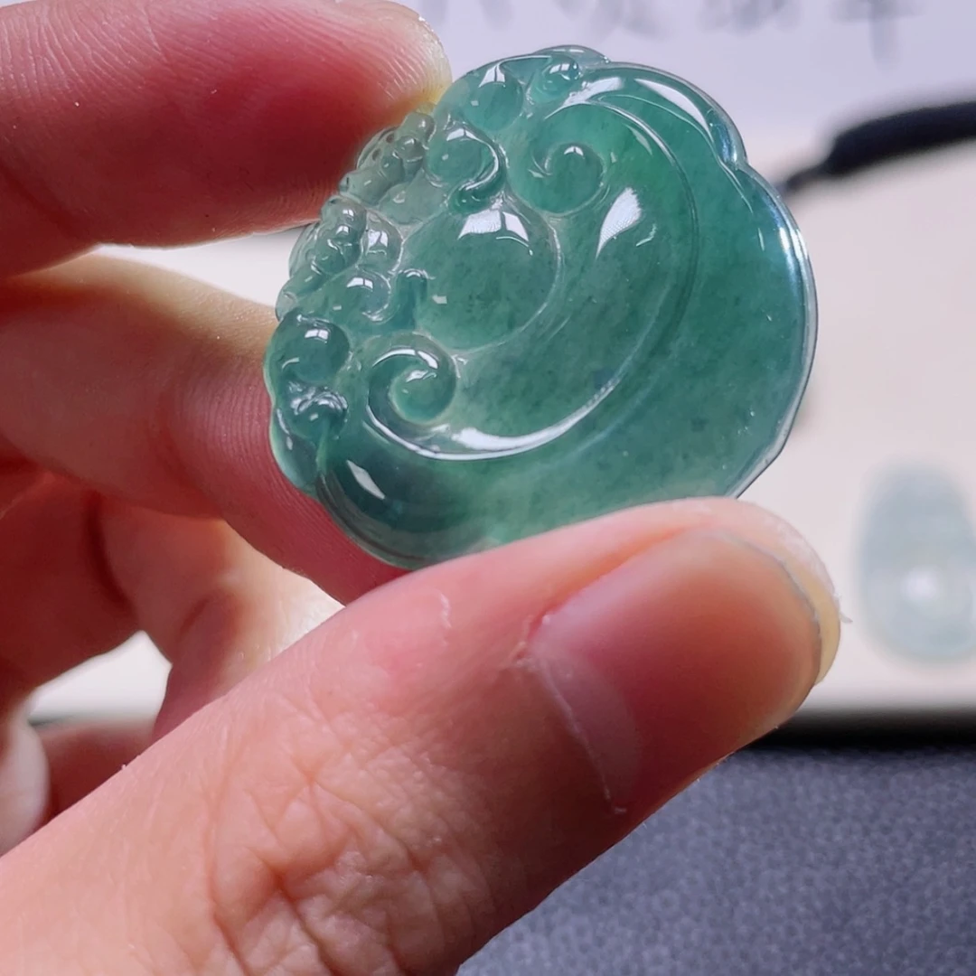 【闪购商品】翡翠颈饰未镶嵌