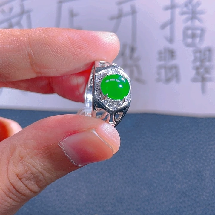 翡翠颈饰银S925镶嵌9999999999