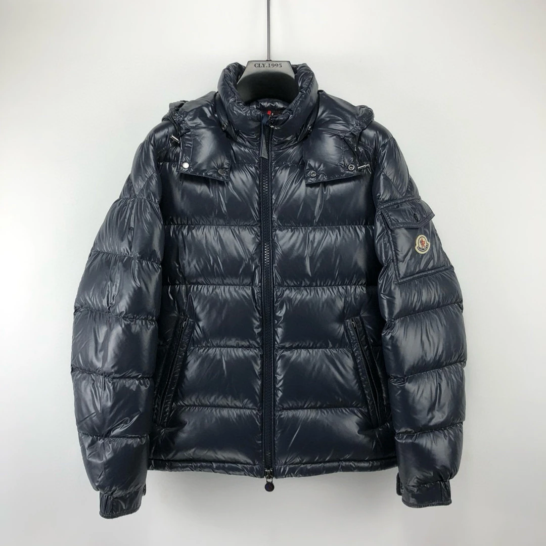 MONCLER/盟可睐 经典MAYA玛雅藏蓝色连帽羽绒服2441026