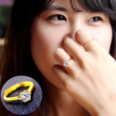 铜合金戒指 莫桑石时尚18k黄金色气质学生镶宝石戒指求婚订婚戒