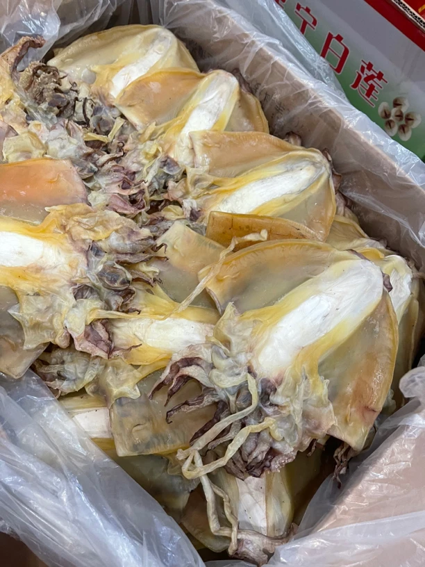 墨鱼500克三只左右