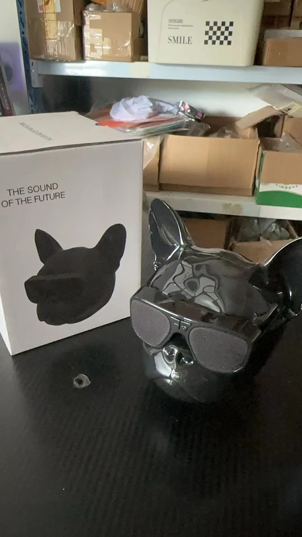 未使用  全新 狗头蓝牙音响