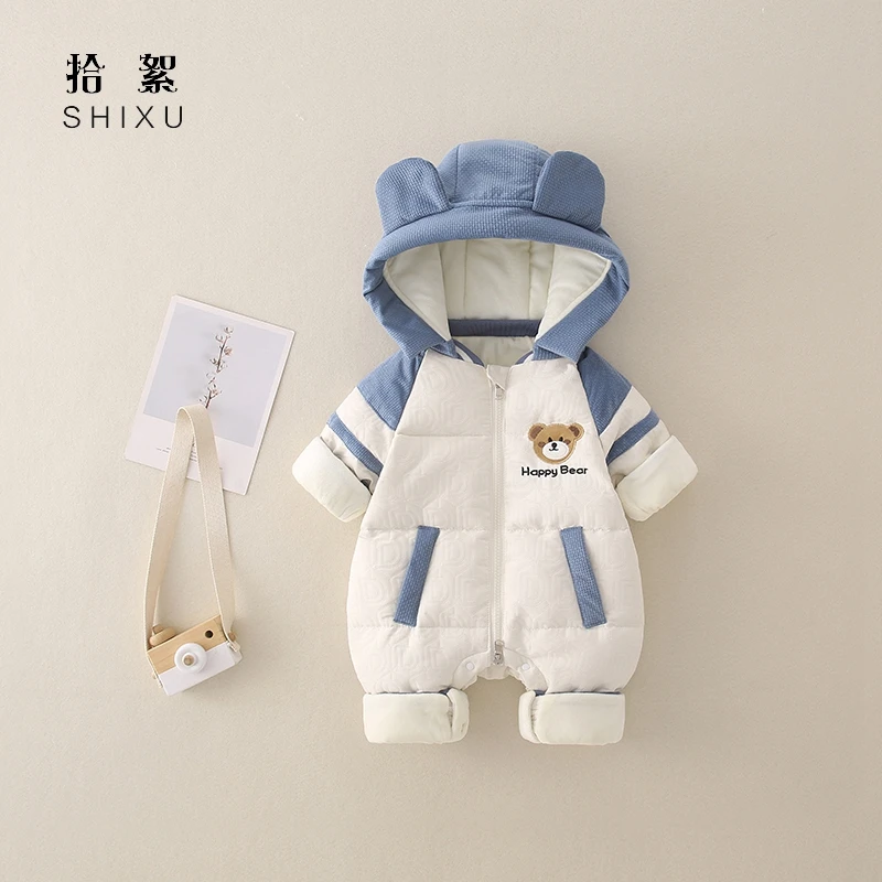婴儿衣服羽绒服保暖连体衣宝宝冬装哈衣白鸭绒套装新生儿外出抱衣