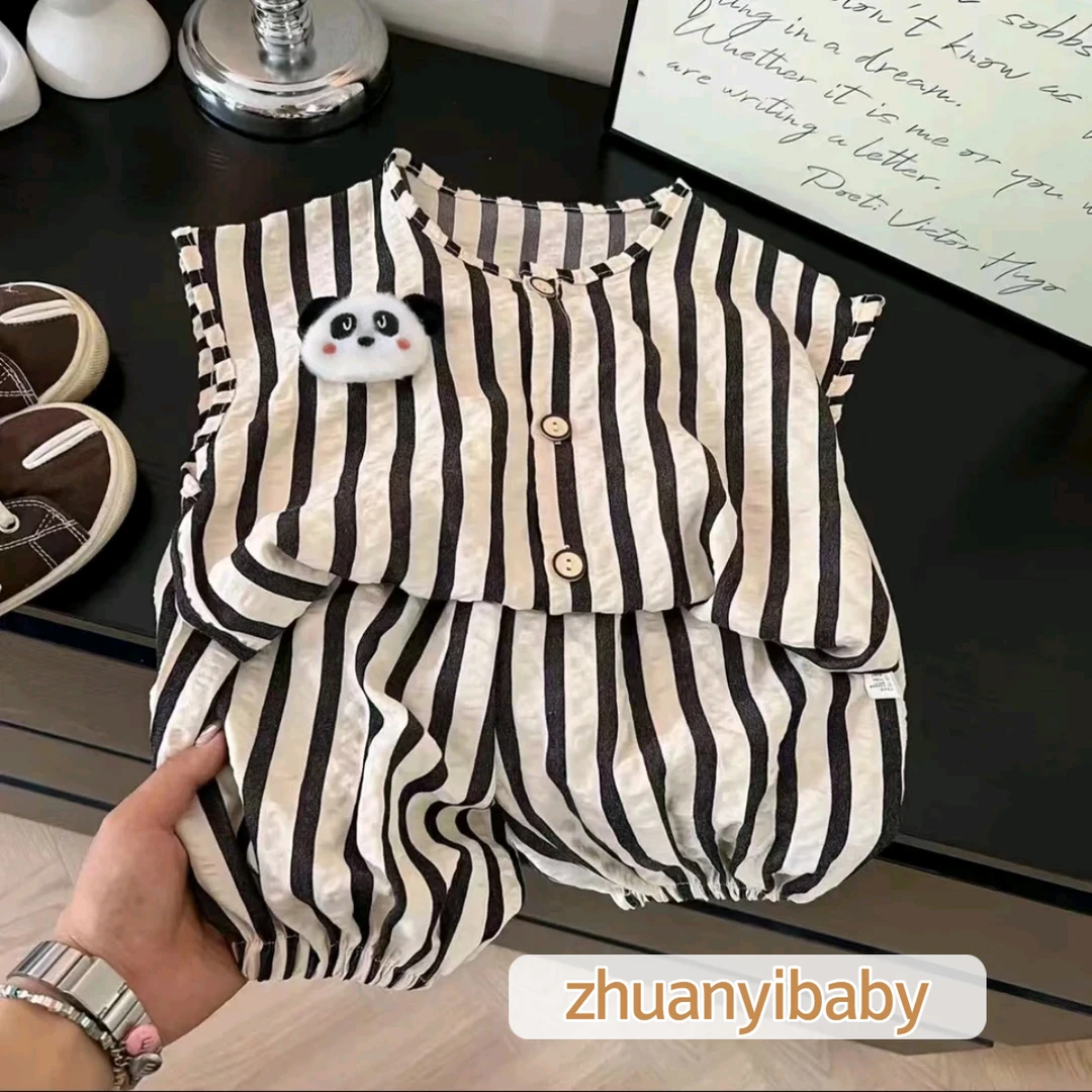 【实体品质 立体玩偶熊猫】儿童夏季时尚无袖冰丝麻皱感套装条纹