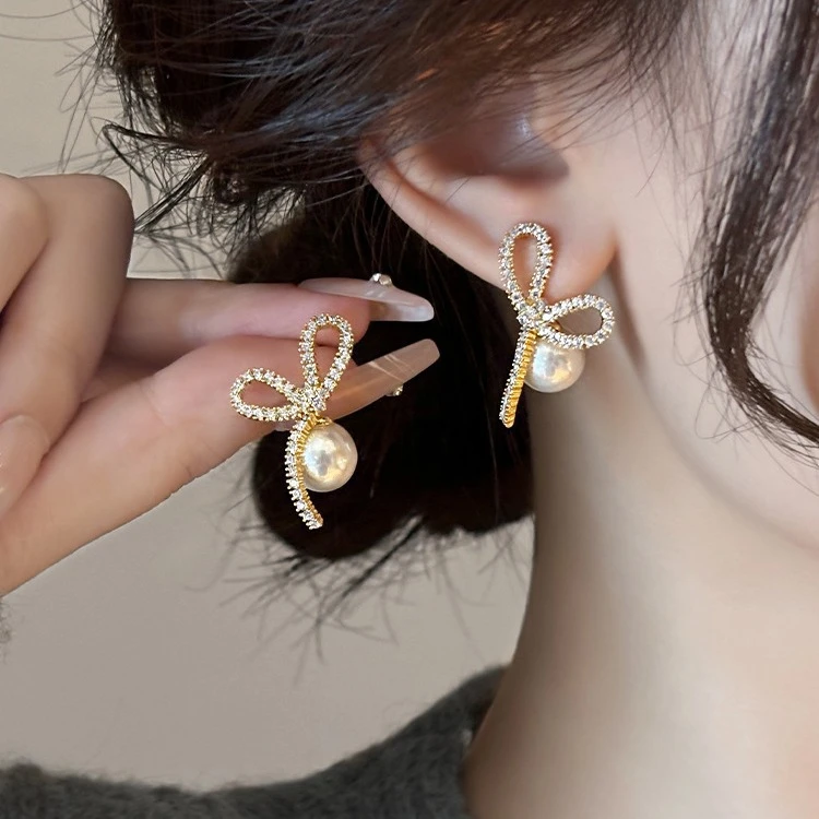 铜合金耳饰 【159】轻奢气质蝴蝶结耳钉女小众设计耳环2024新款耳饰