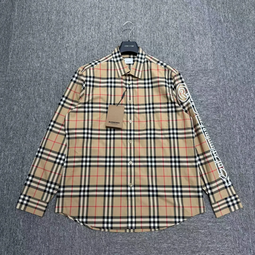Burberry博柏利字母印花翻领单排扣长袖衬衫/08403/xl码/全新带吊