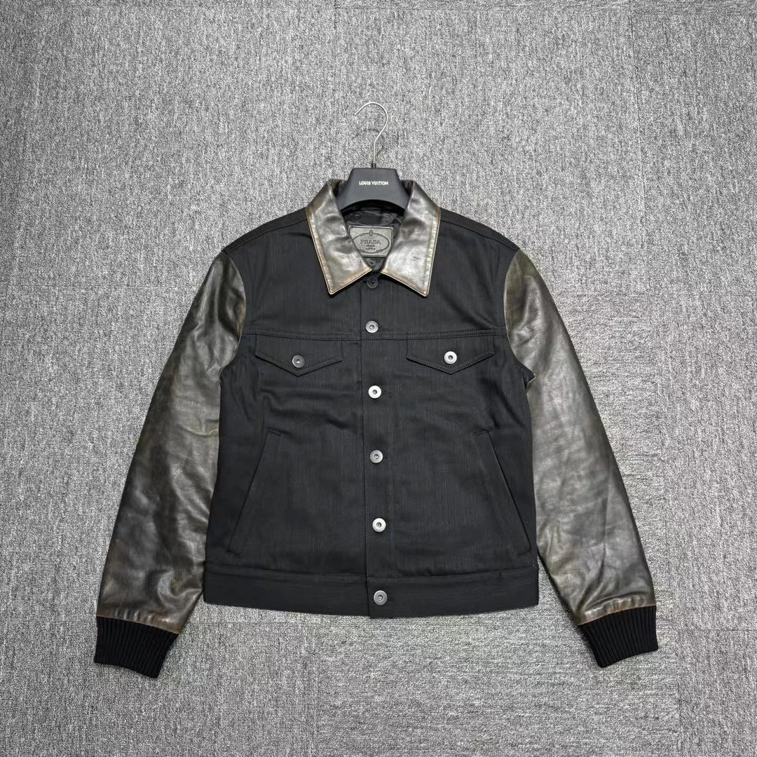 Prada 复古风 皮袖 牛仔夹克/06270  /46码/99新 公价：24000