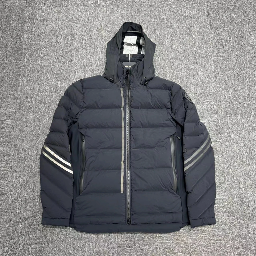 Canada Goose HyBridge系列徽标羽绒服/09245/L码/99新/公价7800