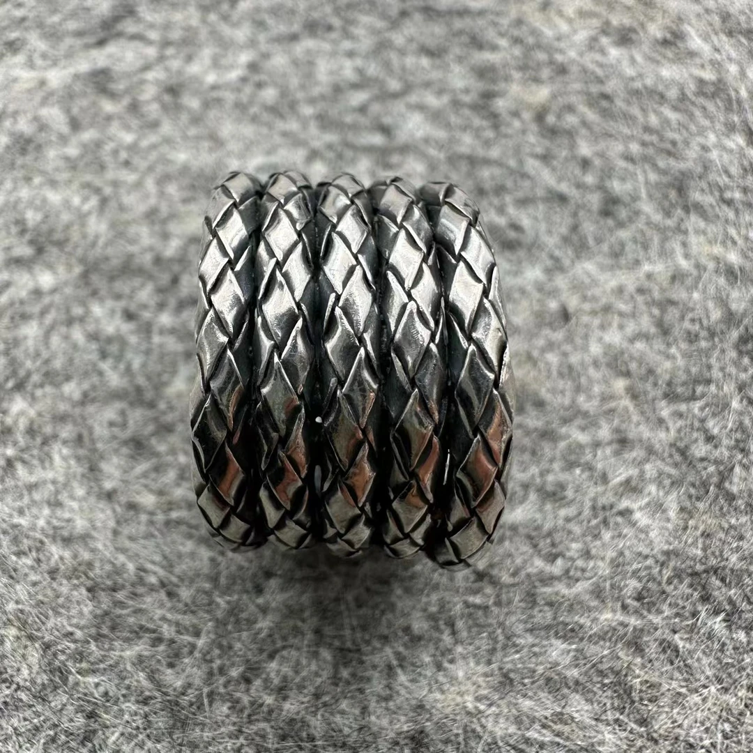 Bottega Veneta 编制环绕 纯银戒指/xs00060/49/99新/配饰