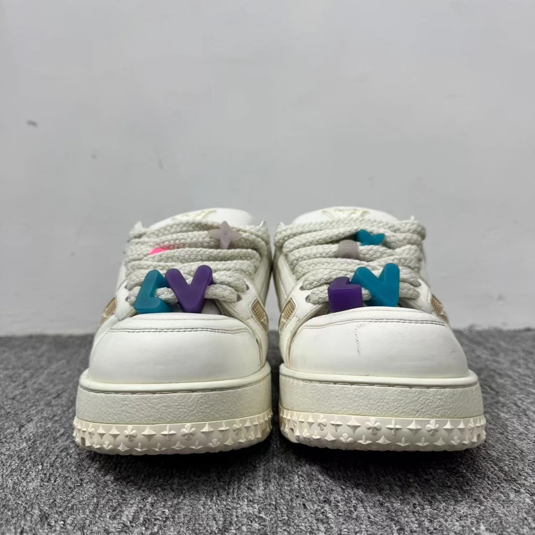 louis vuitton lv 白胖丁trainer/11496/尺码:7.5/95新/公价13900
