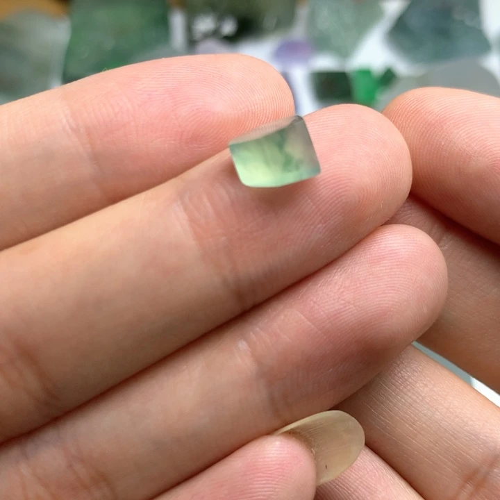 定制翡翠未镶嵌天然翡翠吊坠