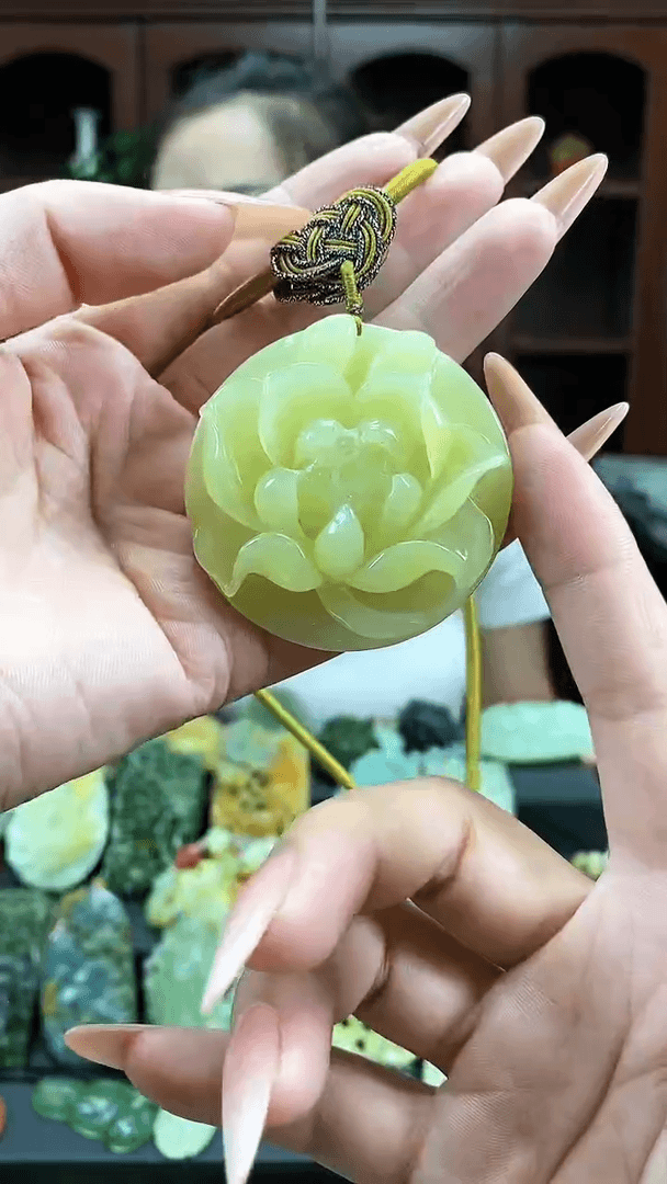 【闪购商品】蛇纹石玉吊坠未镶嵌多样性发货其中发一件
