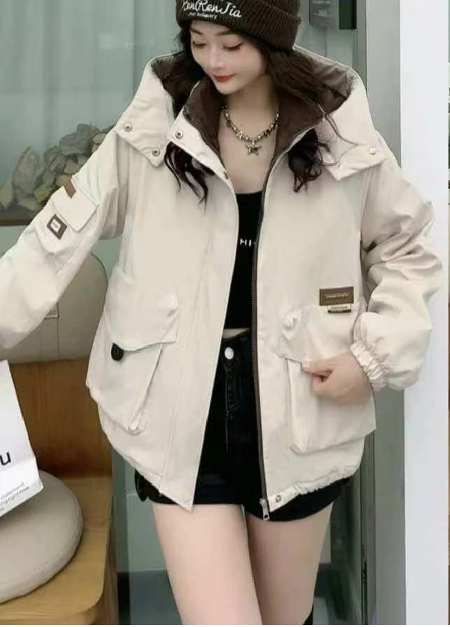 2024秋冬季加绒加厚冲锋衣外套女时尚洋气拼色收腰宽松连帽上衣潮