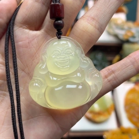 蛇纹石玉挂件未镶嵌