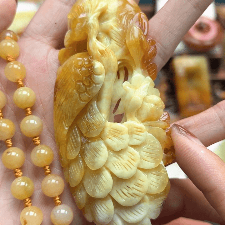 蛇纹石玉挂件未镶嵌