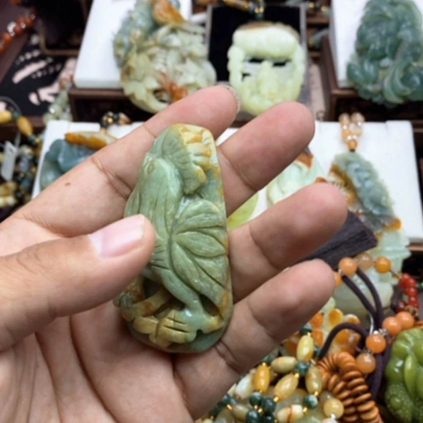 【闪购商品】岫玉挂件未镶嵌拉*