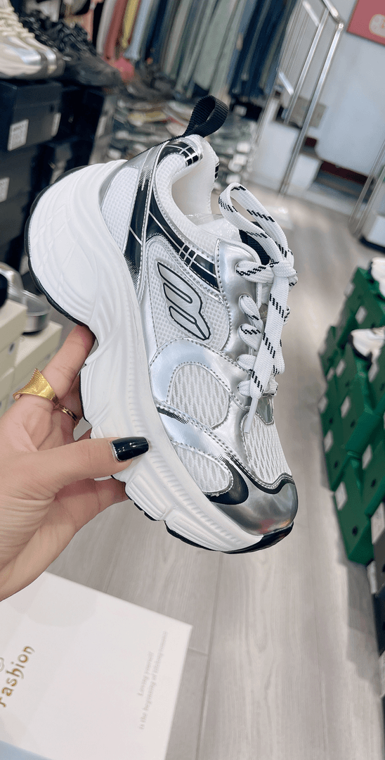 辰晗家新款老爹鞋